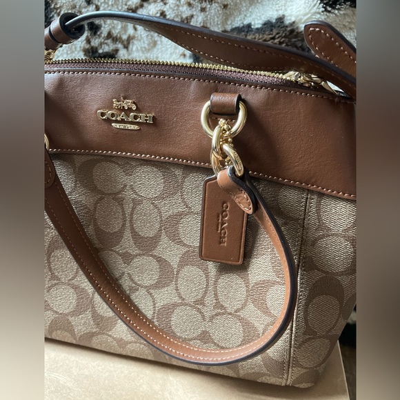 Coach Brooke Crossbody Caryall Purse - Picture 4 of 9